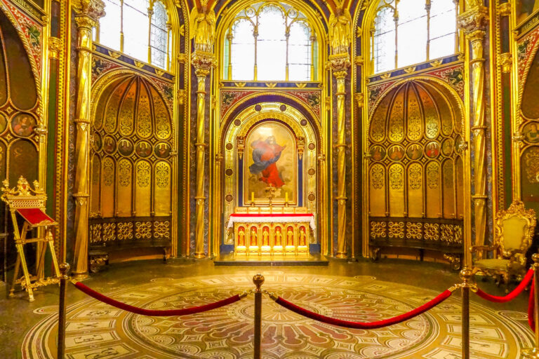 Bazylika Archikatedralna Świętych Apostołów Piotra i Pawła